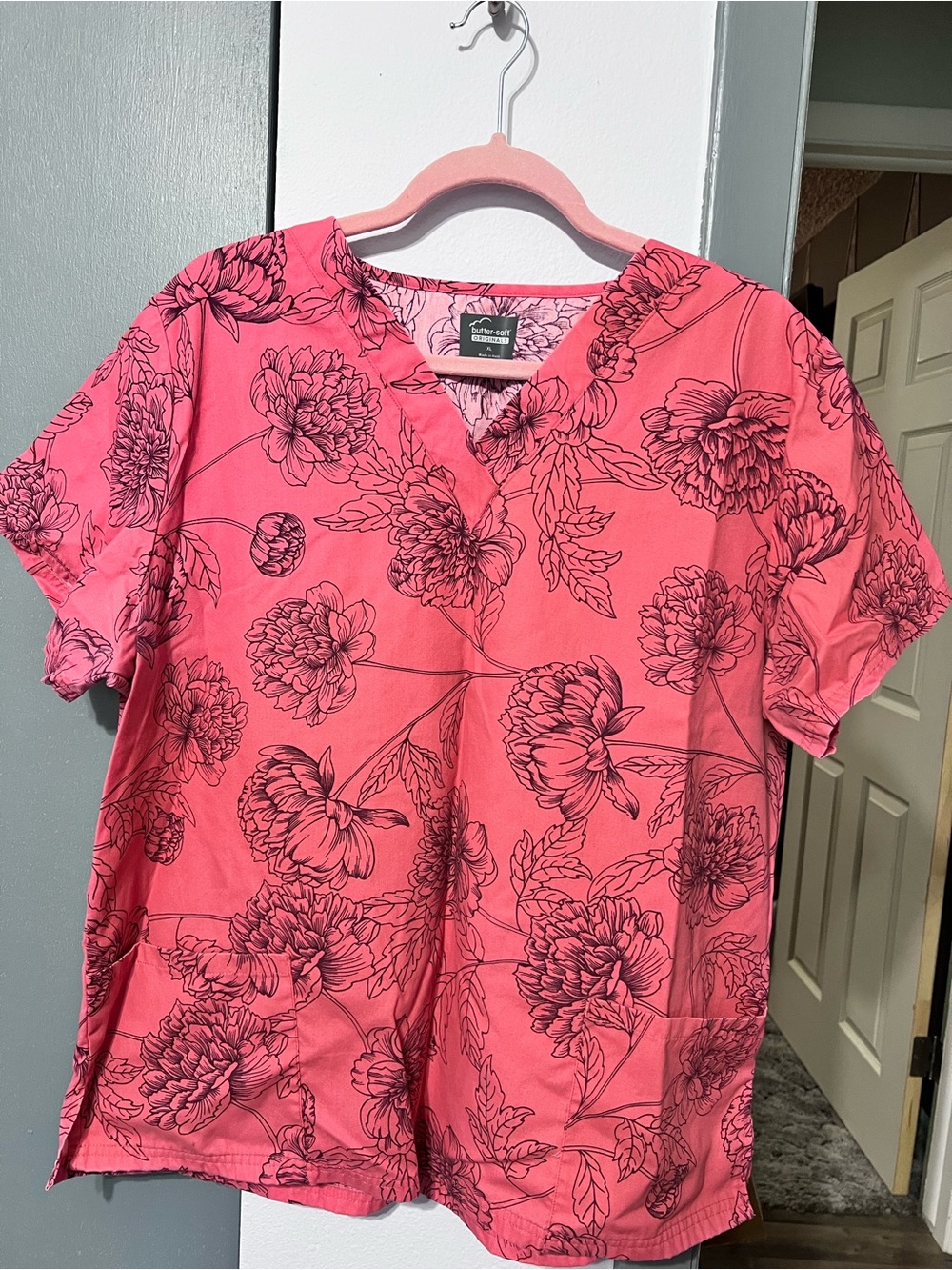 2 Floral Pink V-Neck Scrub Tops size XL Butter-Soft